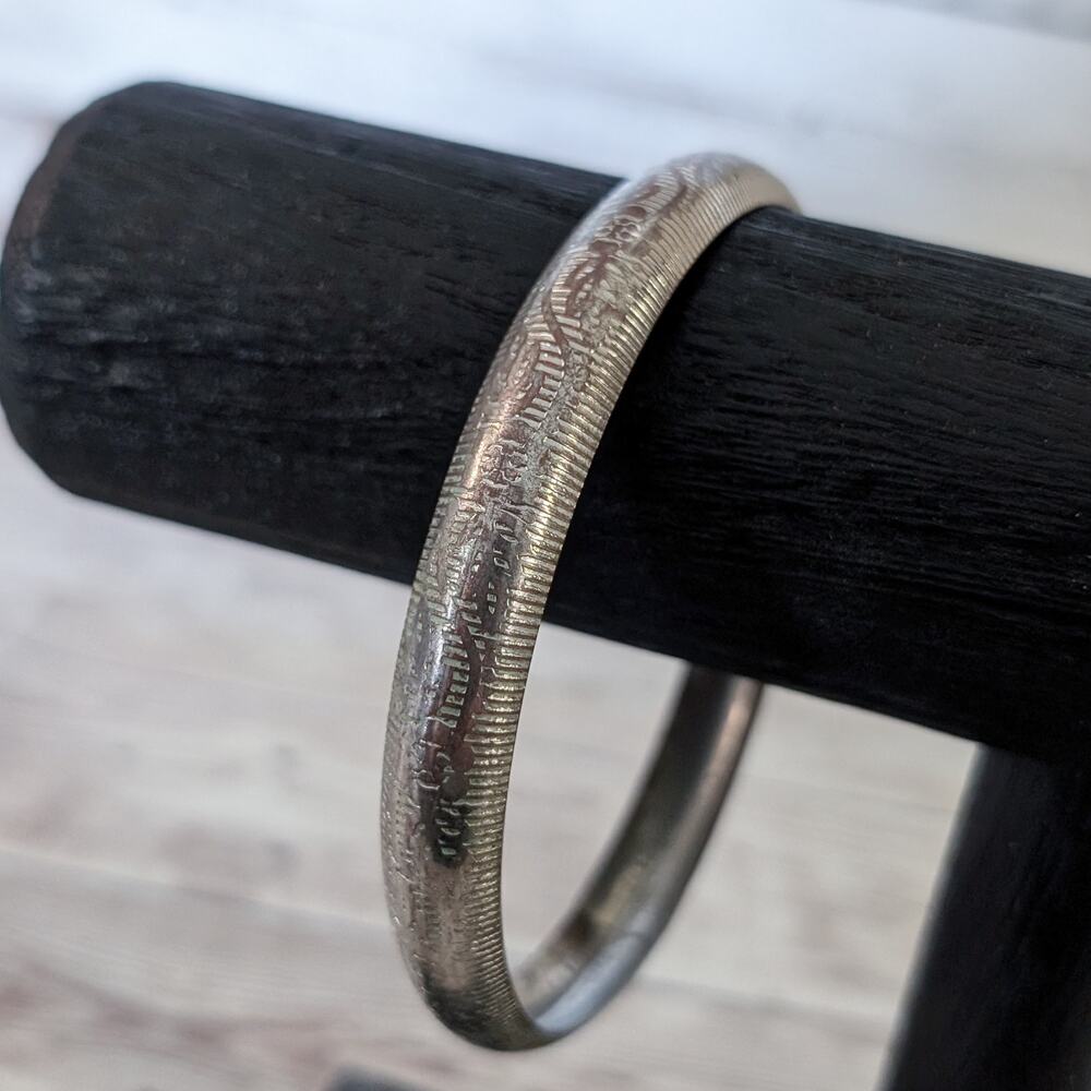 Vintage Bracelet Patterned 9" - Tarnished